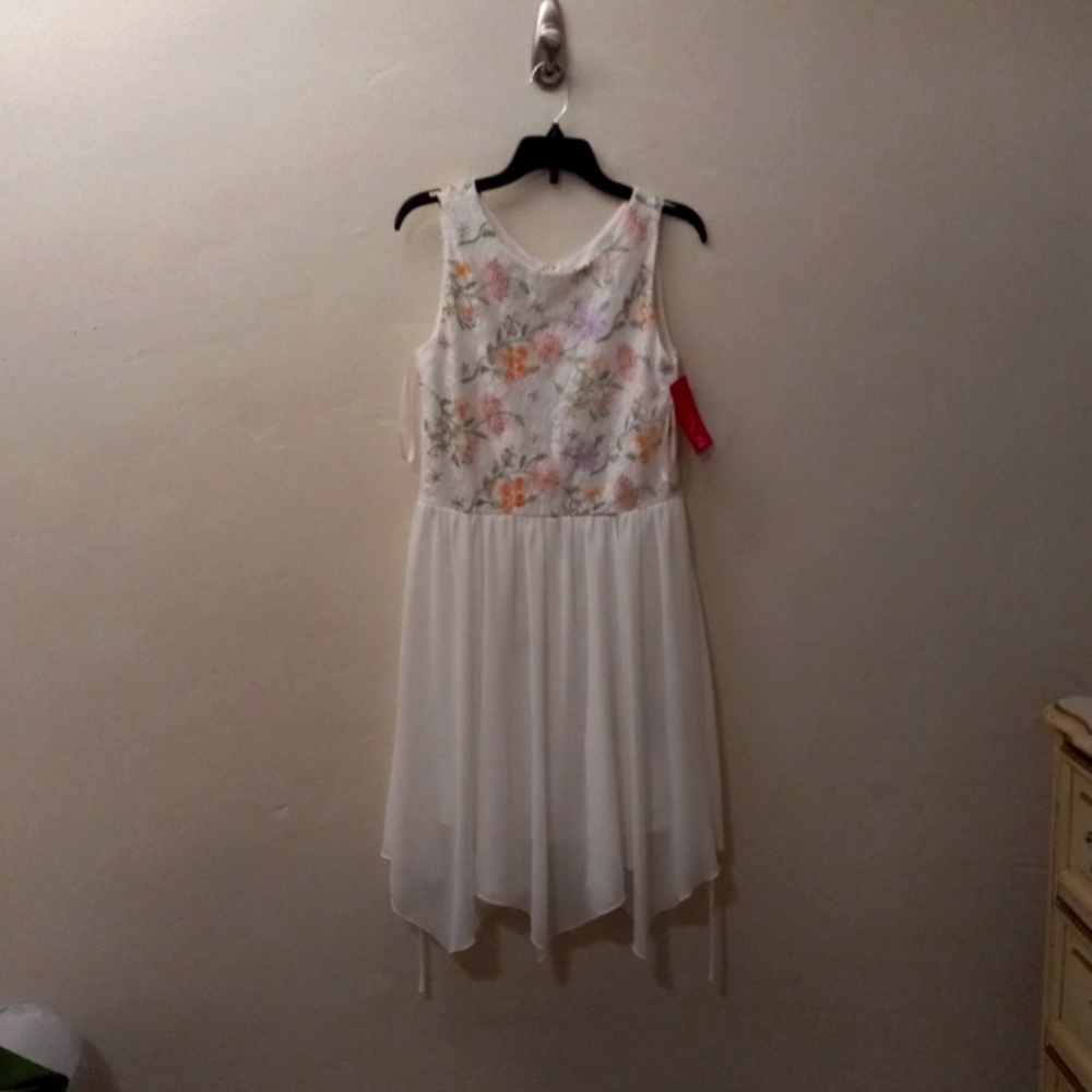 BCX pink purple green yellow and white dress size girls 16 Medium